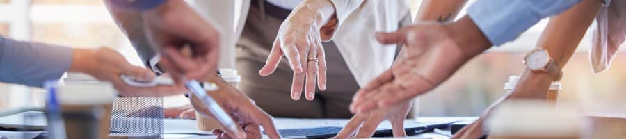 Managing Work vs Leading Projects